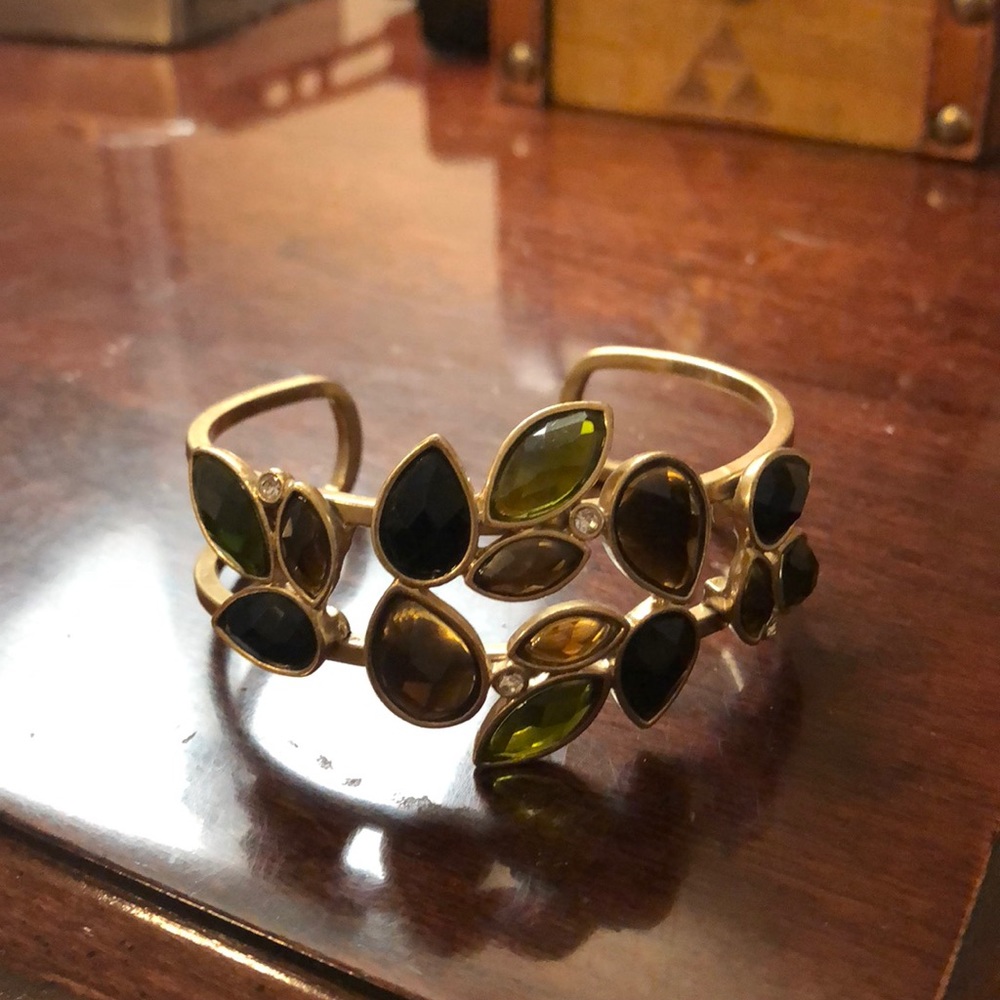 Gold jeweled bracelet